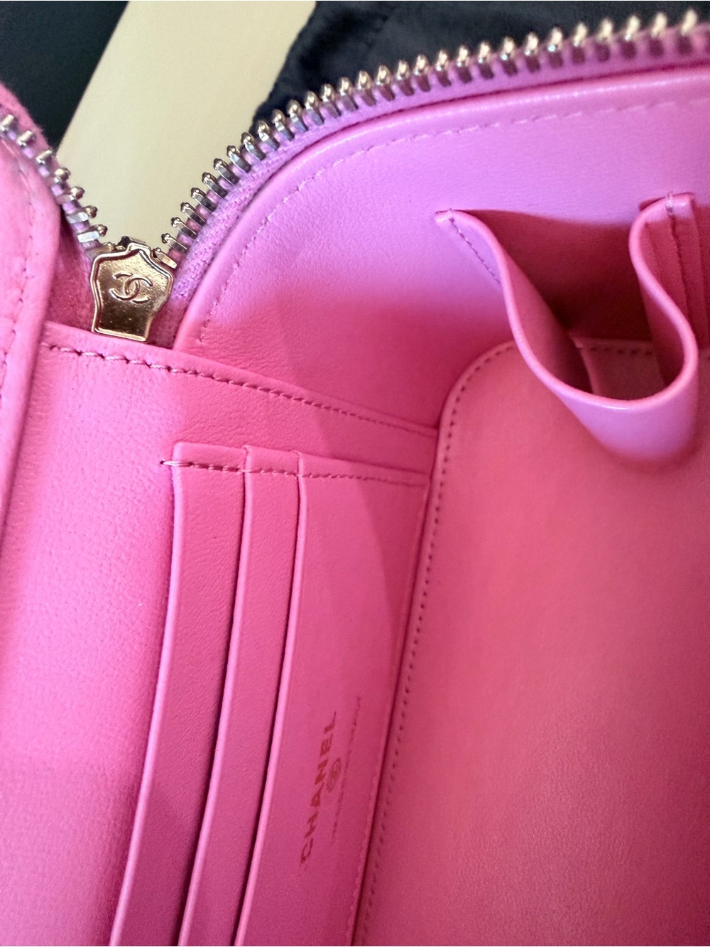 Chanel 22S/22P Pink Quilted Lambskin Vanity on Chain | Microchipped & Authentic - Picture 7 of 12